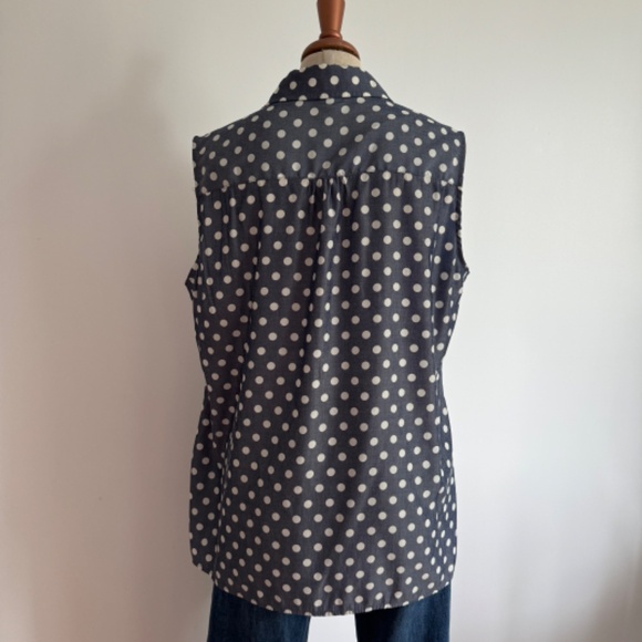 Laura - Blue and White Polka Dots Slevelless Button Down Shirt - Picture 5 of 9